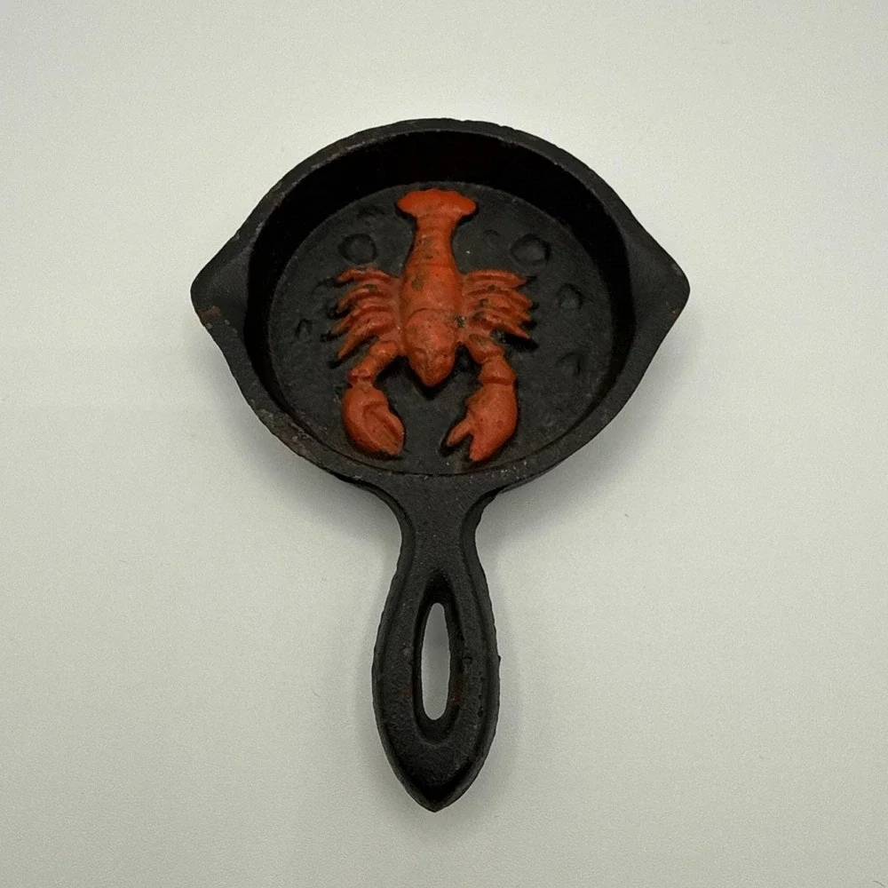 Vintage John Wright Inc Mini Cast Iron Skillet Lobster Beach Coastal CottageCore
